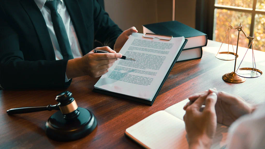 Understanding Employee Law: Rights, Responsibilities, and Legal Protections at Work 1 employee law