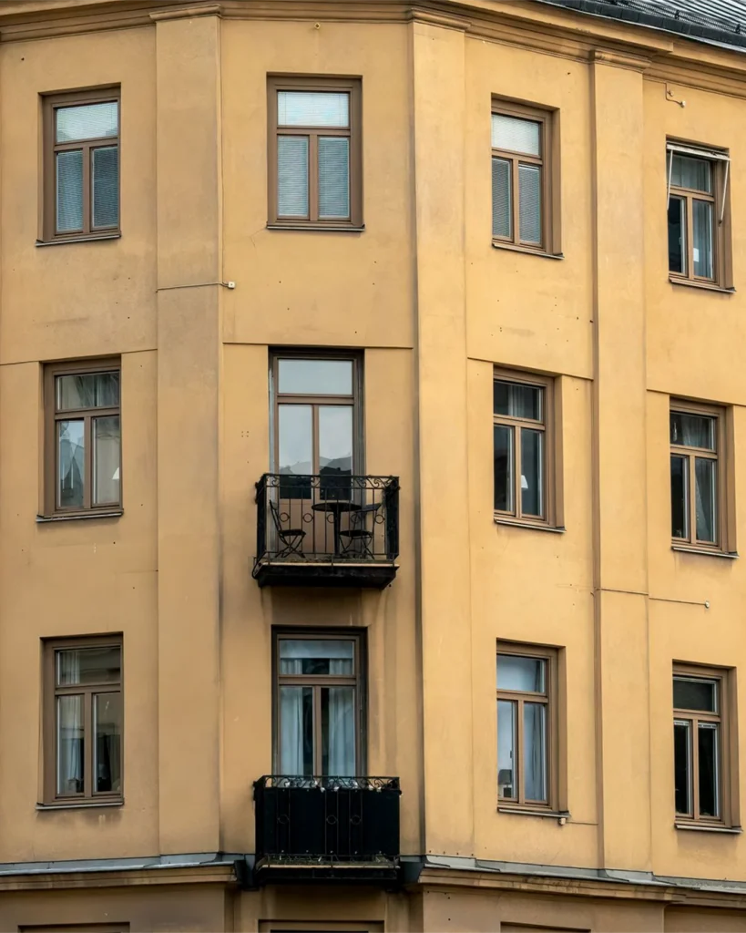 A classic Swedish apartment building governed by association rules